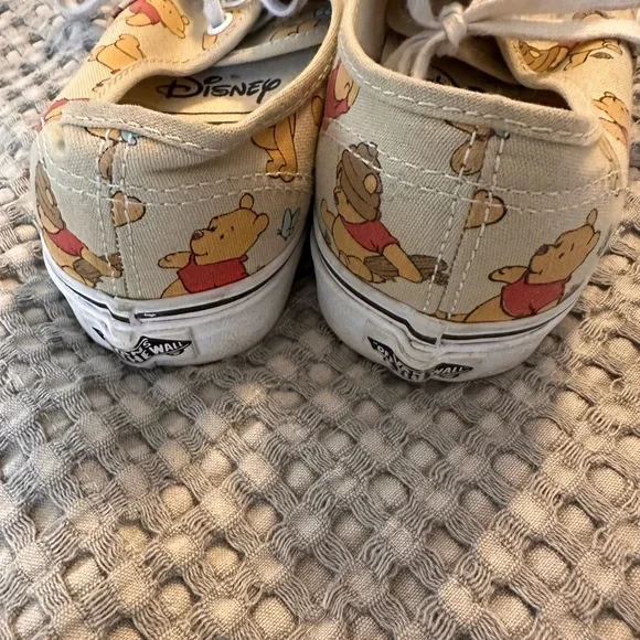Vans Authentic Disney Winnie the Pooh - Picture 3 of 4